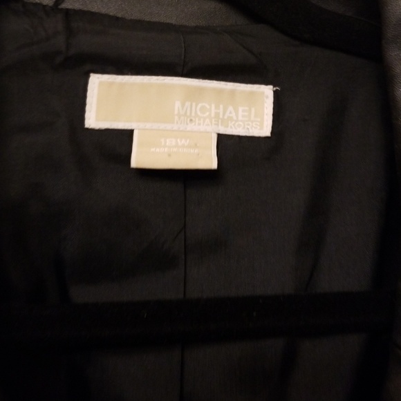 Jacket - Picture 2 of 3